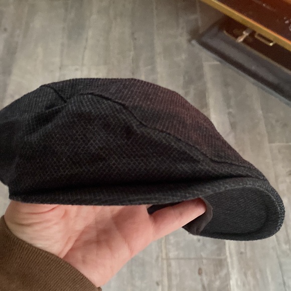 Vest/ hat set - Picture 6 of 7